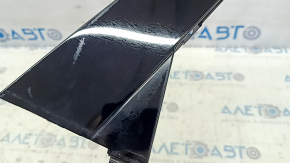 Rear right side door trim for Porsche Macan 15-18, scratches, worn