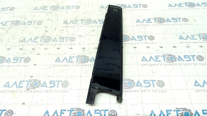 Porsche Macan 15-18 right rear side door trim, front, scratches, worn