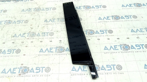 Porsche Macan 15-18 front right side door trim, scratches, worn