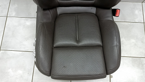 Passenger seat for Porsche Macan 15-18 with airbag, electric, heated, ventilated, grey achatgrau leather, scratches, tears, dents