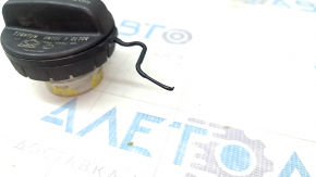 The fuel filler cap on a Toyota Sienna 21-25 has a broken fastener.