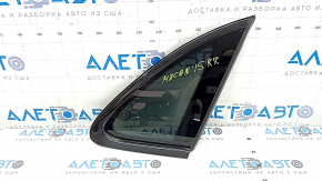 Rear right solid glass window Porsche Macan 15-24 chrome, tinted, with graphite trim, worn