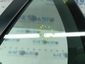 Porsche Macan 15-24k front right triangle door glass