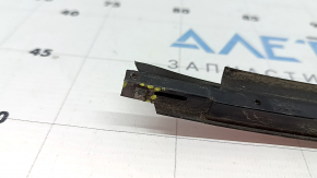 Lower rear left door seal for Porsche Macan 15-24, broken fasteners
