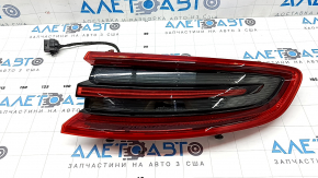 Porsche Macan 15-18 right outer fender light, light, spider web, scratch