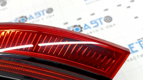 Porsche Macan 15-18 right outer fender light, light, spider web, scratch