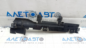 Left radiator deflector for Audi E-Tron 19-23