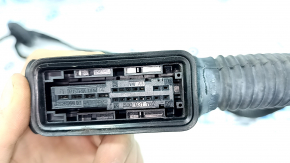 Wiring for the rear left door of a Porsche Macan 15-25 under keyless entry