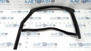 Rear right glass seal Porsche Macan 15-18