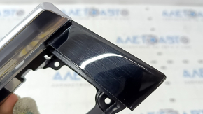Left front panel trim for Porsche Macan 15-18, glossy black with chrome, scratches