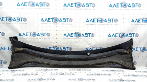 Plastic wiper grille for Ford Escape MK4 20-24 with cracks in the guides