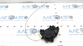 The lower right trunk lid closer cable of the BMW X5 G05 19-24 is broken.