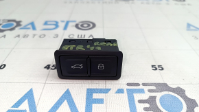 Internal tailgate closing button for Audi E-Tron 19-23 with lock