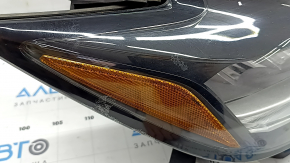 Right front headlight assembly for Nissan Murano z52 19-21 rest LED, broken mount, paint chipped, sand