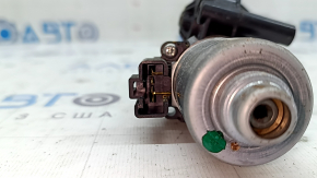 The driver's seat lower cushion adjustment motor for the Lexus ES300h ES350 13-18 front, the mount is broken