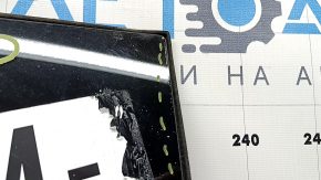 Toyota Prius V 12-17 windshield, air along the edge, sand