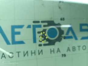 Toyota Prius V 12-17 windshield, air along the edge, sand