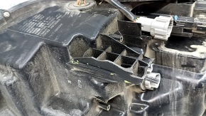 Nissan Rogue 17-20 front left headlight, bare halogen, needs polishing, chip cut off, mount broken