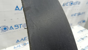 The front bumper lip of the Nissan Murano z52 15-24 is worn and scratched.