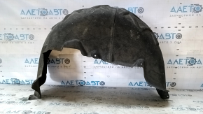 The solder on the rear right fender liner of a Porsche Cayenne 958 (11-14) has come loose.