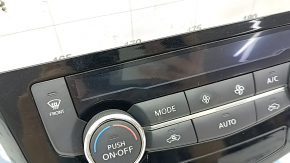 Nissan Rogue 17-20 auto climate control, scratches, broken mount