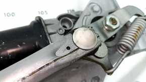 The wiper linkage with the motor of the Toyota Prius V 12-17 is cracked.