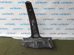 The left central body pillar of the Lexus NX200t NX300 NX300h 15-21 was sawed off.