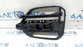 BMW X3 G01 18-21 right front bumper lower grille under fog lights, without parking sensors, gloss black, crack in mount