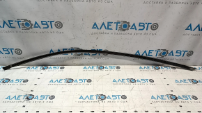 Upper front left door molding for Nissan Rogue 14-20, chrome, scratches, missing fastener, broken fastener
