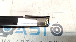 Upper rear right door molding Nissan Murano z52 15-24 chrome, scratches, broken mount, bent