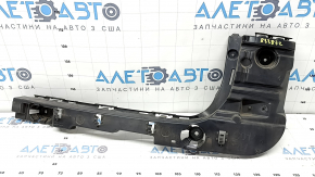 The upper right rear bumper mount for a BMW X3 G01 18-21 is broken.