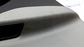 The door panel, front left, Chevrolet Equinox 18-24, is black, the armrest is gray leather, the window regulator is missing, it needs dry cleaning, it is torn.