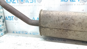 The exhaust pipe, the middle part of the Nissan Murano z52 15-24, is rusty.