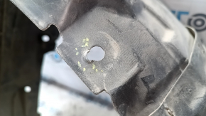Front right fender liner Mazda3 03-09, broken fastening