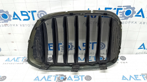 Right radiator grill BMW X3 G01 18-21 nostril, chrome frame + gray grille, broken mount, sand