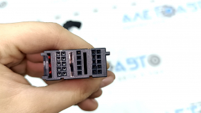 A small chip for the BMW X3 G01 18-21 SRS airbag computer module.