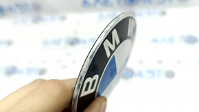 BMW X3 G01 18 trunk lid logo emblem - scratches, peeling varnish