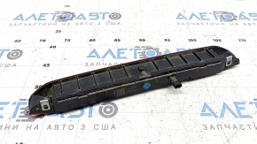 Chevrolet Equinox 18-24 brake light scratch