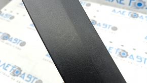 Front right fender arch trim for Hyundai Tucson 22-24: structure, scratches, broken fasteners