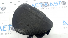 The steering wheel airbag for the driver's Hyundai Tucson 22-24 is black and melted.