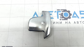 The right steering wheel paddle shifter on a Hyundai Tucson 2022-2024 has swollen chrome.
