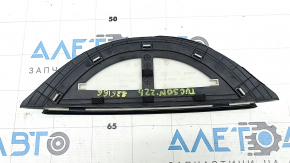 Hyundai Tucson 22-24 tailgate emblem scratches