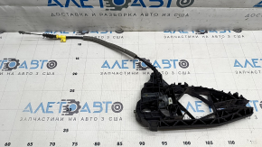 The rear right door handle mechanism of the Audi E-Tron 19-23 has a broken cable.