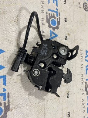 Right hood lock for Alfa Romeo Giulia 17-20