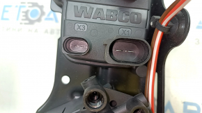 Air suspension compressor for Audi E-Tron 19-23 with bracket, control unit and valve block