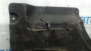 The left underbody protection of the BMW X3 G01 18-21 is dented and torn.