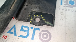 The front bumper guard of the Chevrolet Equinox 22-24 is worn out, the fastening is broken