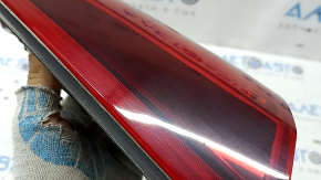 The inner tailgate light, left, Kia Niro 17-22, halogen, is worn, scratches, and the seal is peeling off.