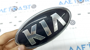 KIA emblem badge front bumper Kia Niro 17-22 air along the edge, scratches