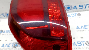 Kia Niro 17-22 halogen left outer fender light, 4-pin, torn seal, scratches